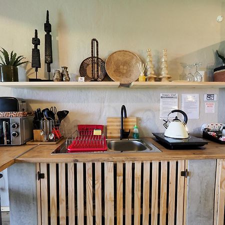 Fever Tree Guesthouse ฮิลเครสต์ ภายนอก รูปภาพ
