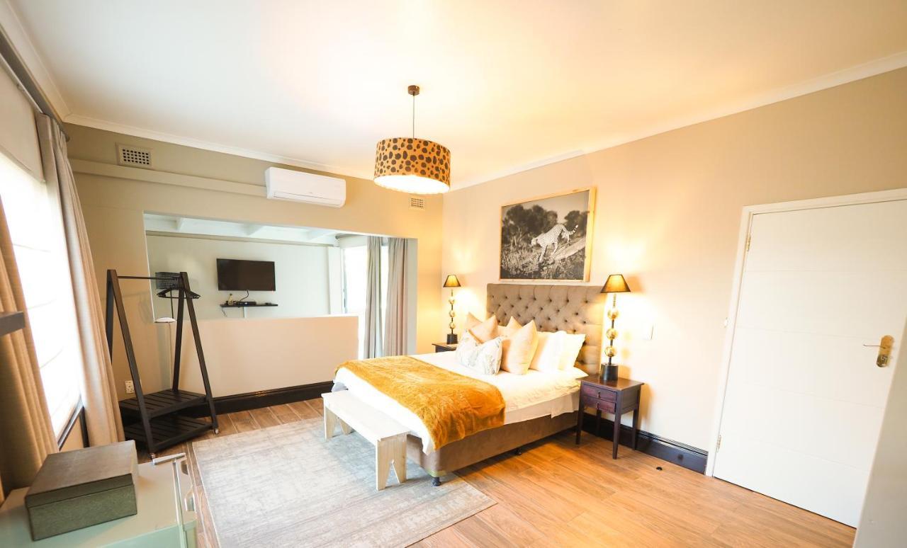 Fever Tree Guesthouse ฮิลเครสต์ ภายนอก รูปภาพ