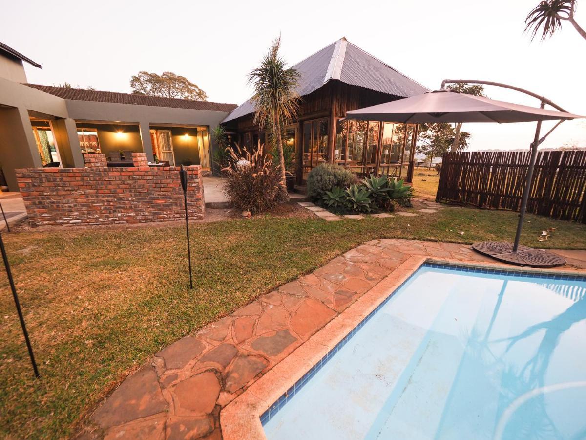 Fever Tree Guesthouse ฮิลเครสต์ ภายนอก รูปภาพ