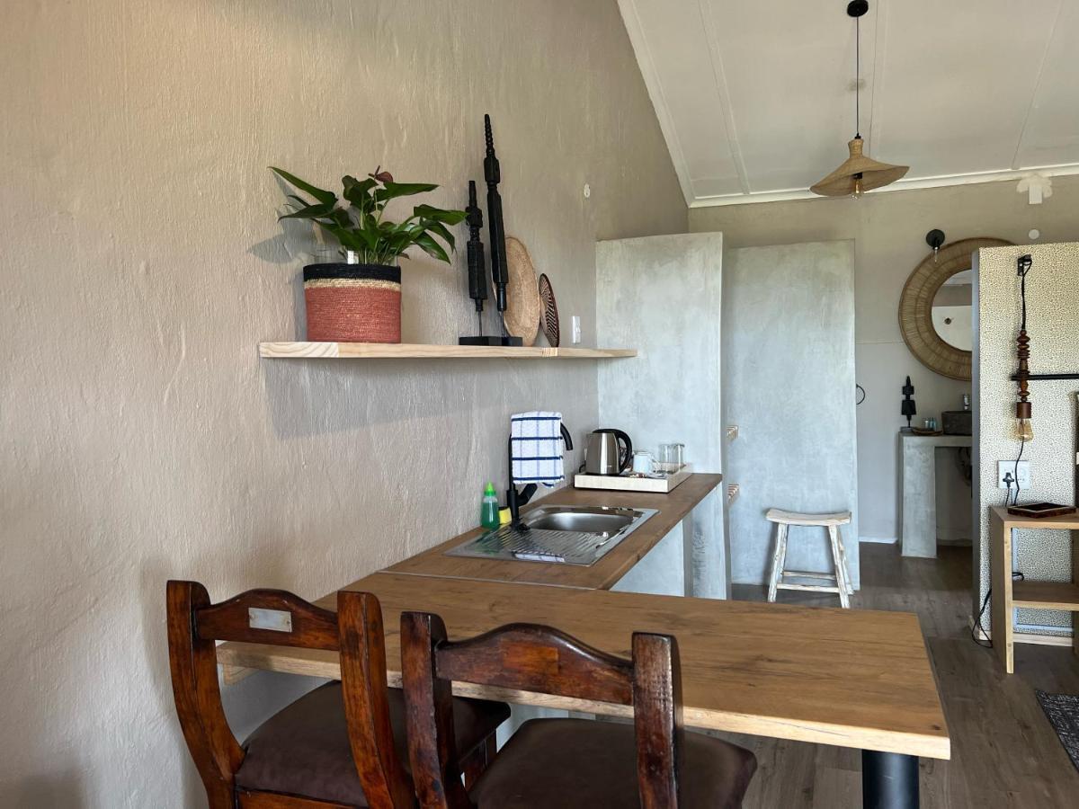 Fever Tree Guesthouse ฮิลเครสต์ ภายนอก รูปภาพ
