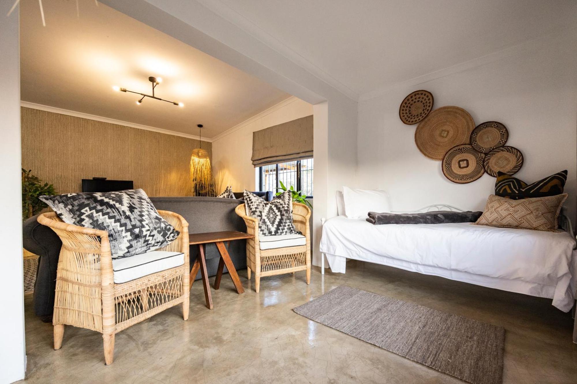 Fever Tree Guesthouse ฮิลเครสต์ ภายนอก รูปภาพ