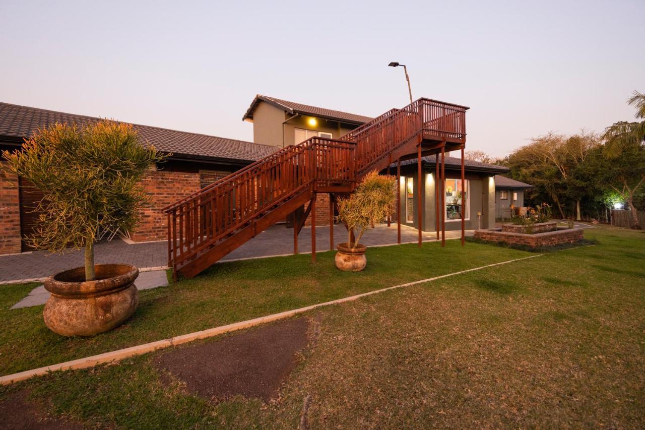 Fever Tree Guesthouse ฮิลเครสต์ ภายนอก รูปภาพ