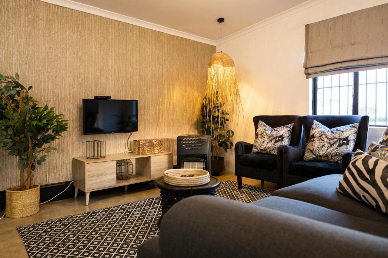 Fever Tree Guesthouse ฮิลเครสต์ ภายนอก รูปภาพ