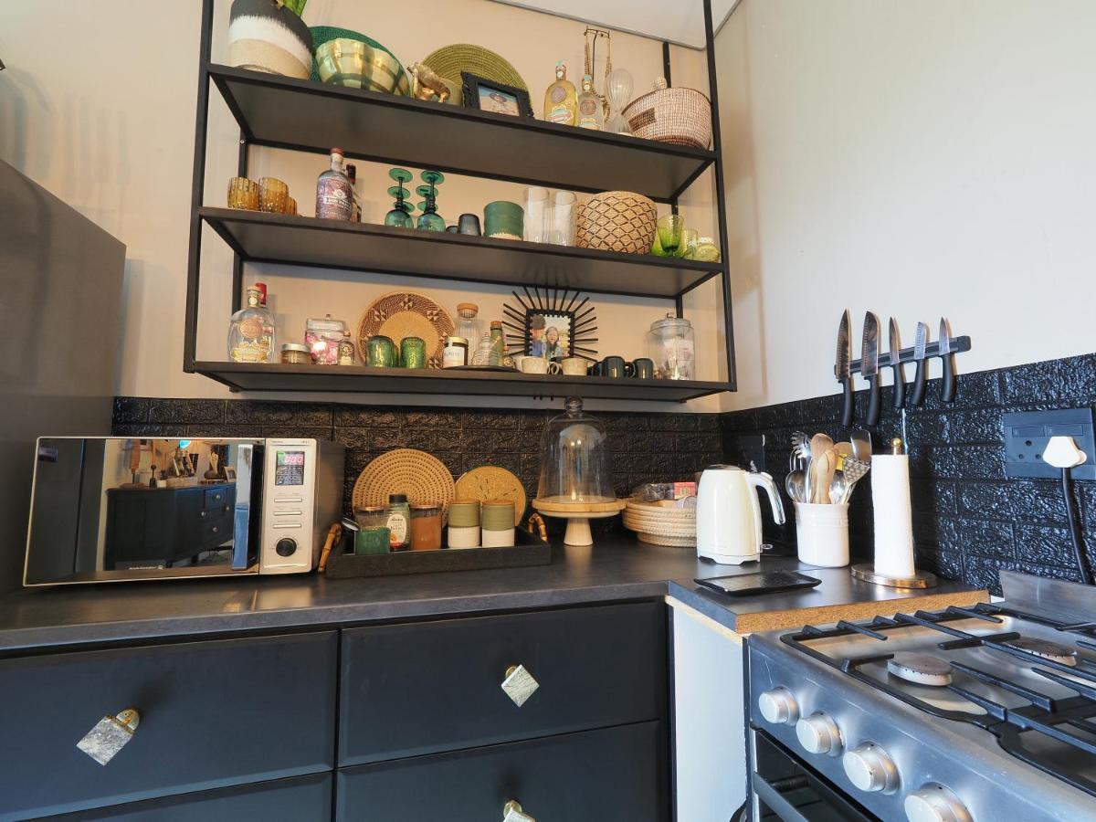 Fever Tree Guesthouse ฮิลเครสต์ ภายนอก รูปภาพ