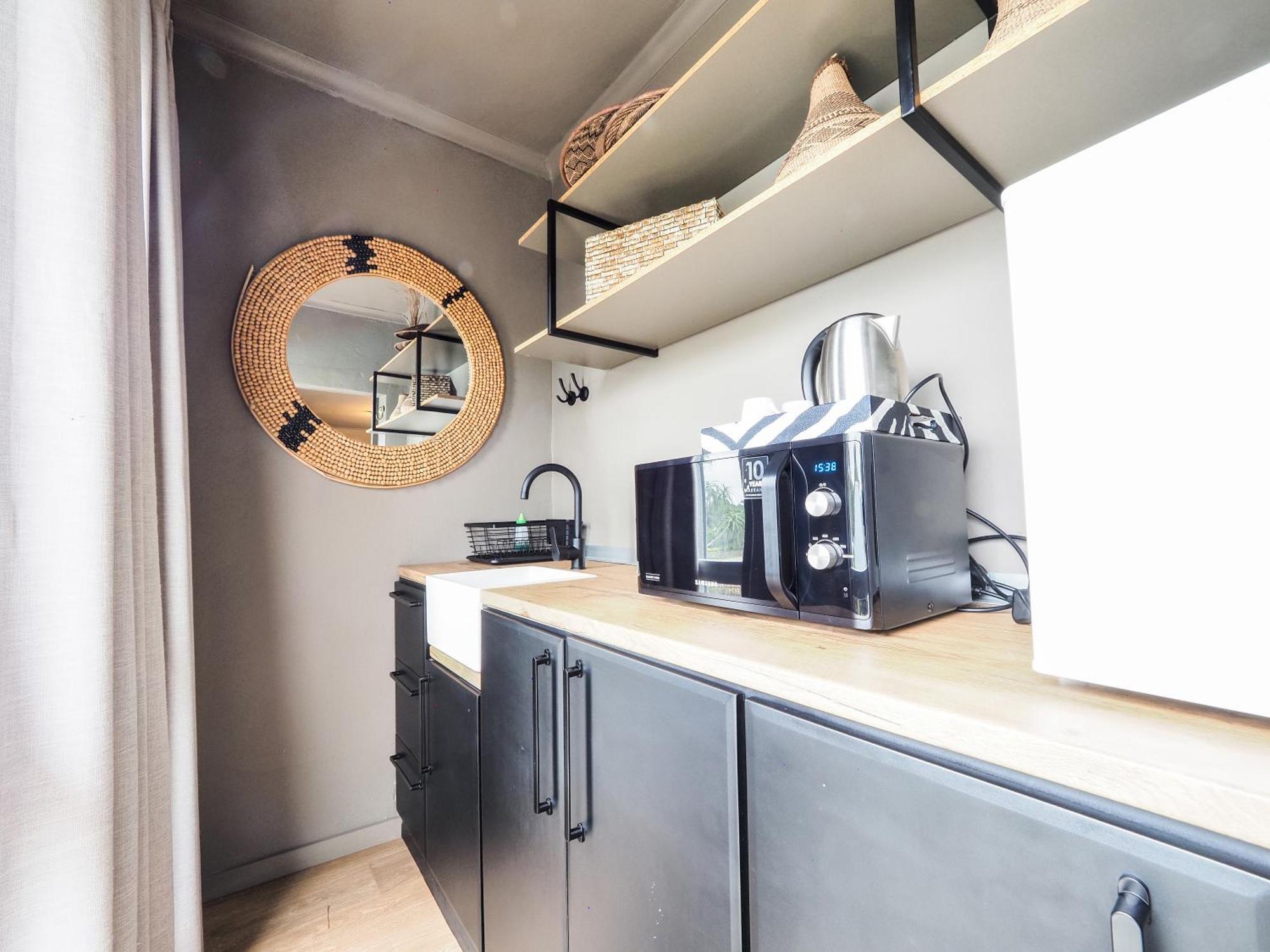 Fever Tree Guesthouse ฮิลเครสต์ ภายนอก รูปภาพ